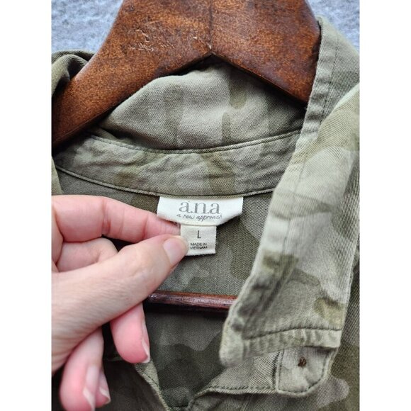 Ana Womens Medium Long Sleeve Camouflage Button-Down Shirt - Picture 2 of 4